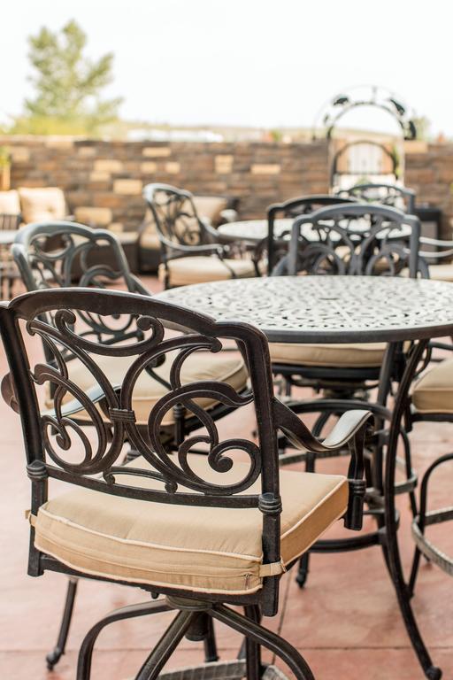 Teddy'S Residential Suites Watford City Zewnętrze zdjęcie