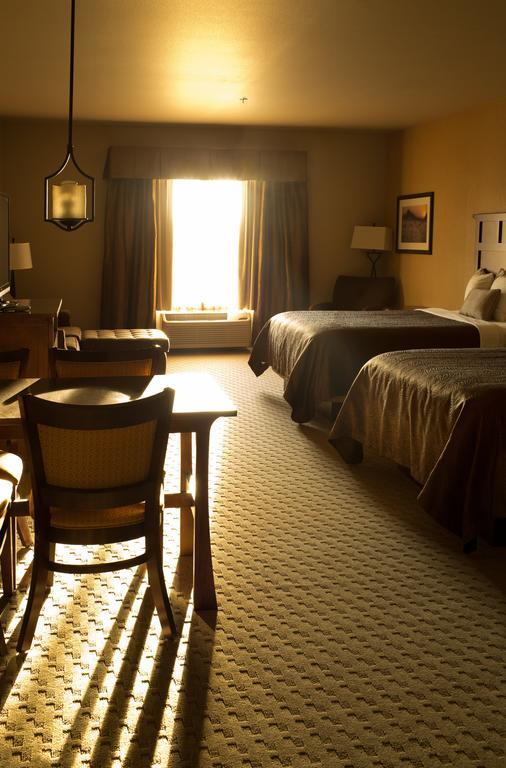 Teddy'S Residential Suites Watford City Zewnętrze zdjęcie