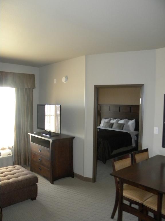 Teddy'S Residential Suites Watford City Zewnętrze zdjęcie