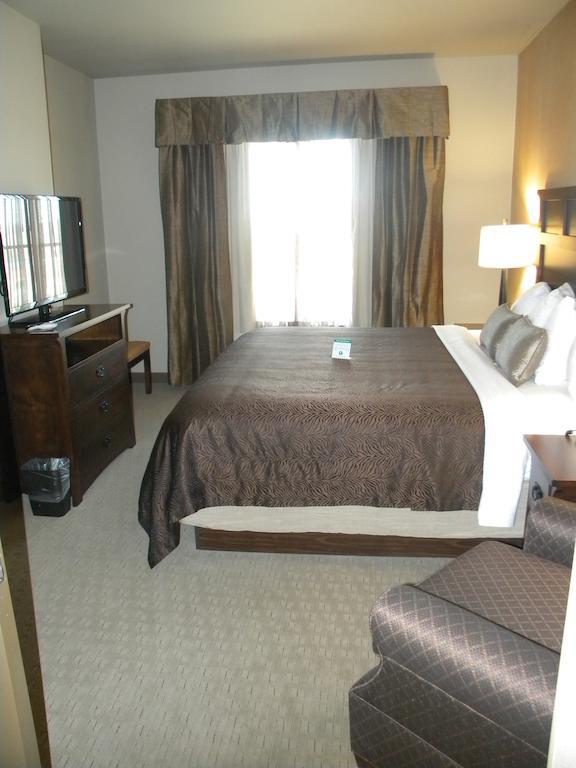 Teddy'S Residential Suites Watford City Zewnętrze zdjęcie