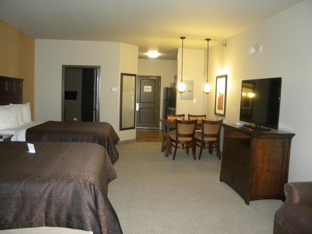 Teddy'S Residential Suites Watford City Zewnętrze zdjęcie