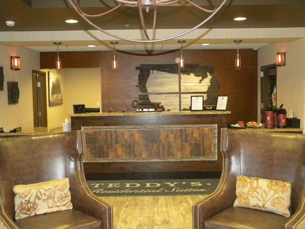 Teddy'S Residential Suites Watford City Zewnętrze zdjęcie
