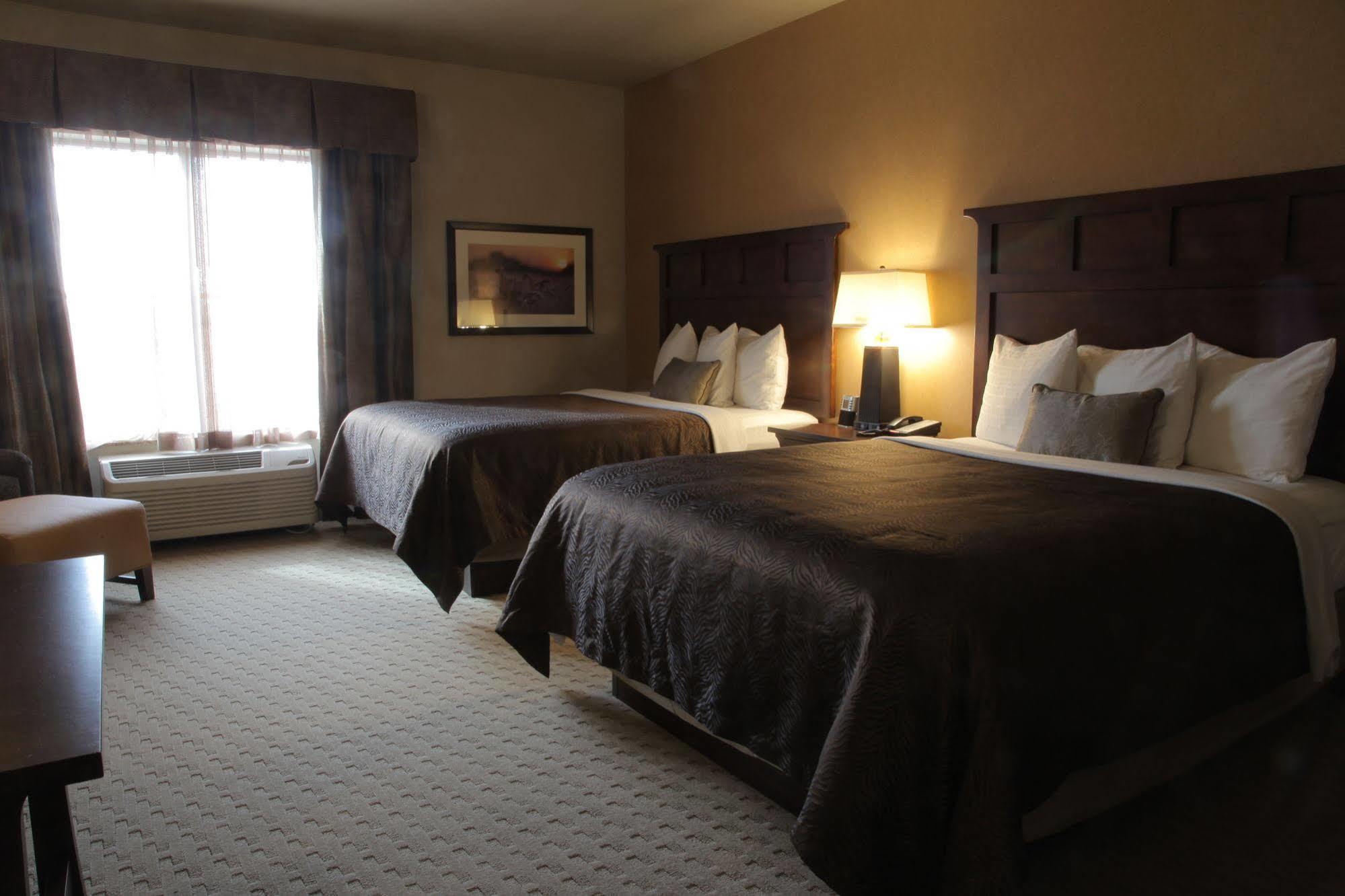Teddy'S Residential Suites Watford City Zewnętrze zdjęcie